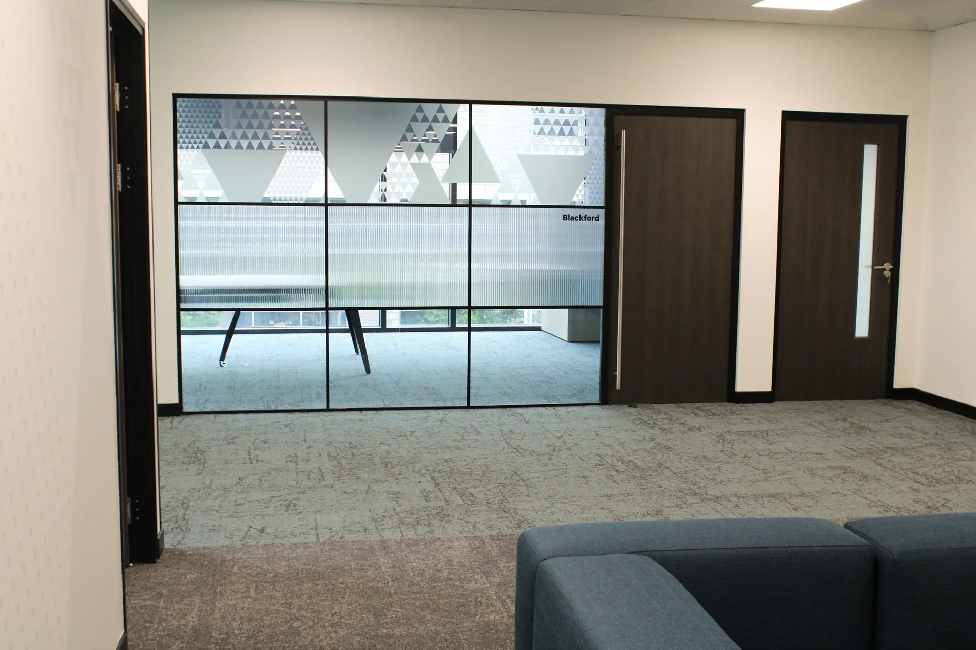 Azets Edinburgh Acoustic Glass Meeting Room