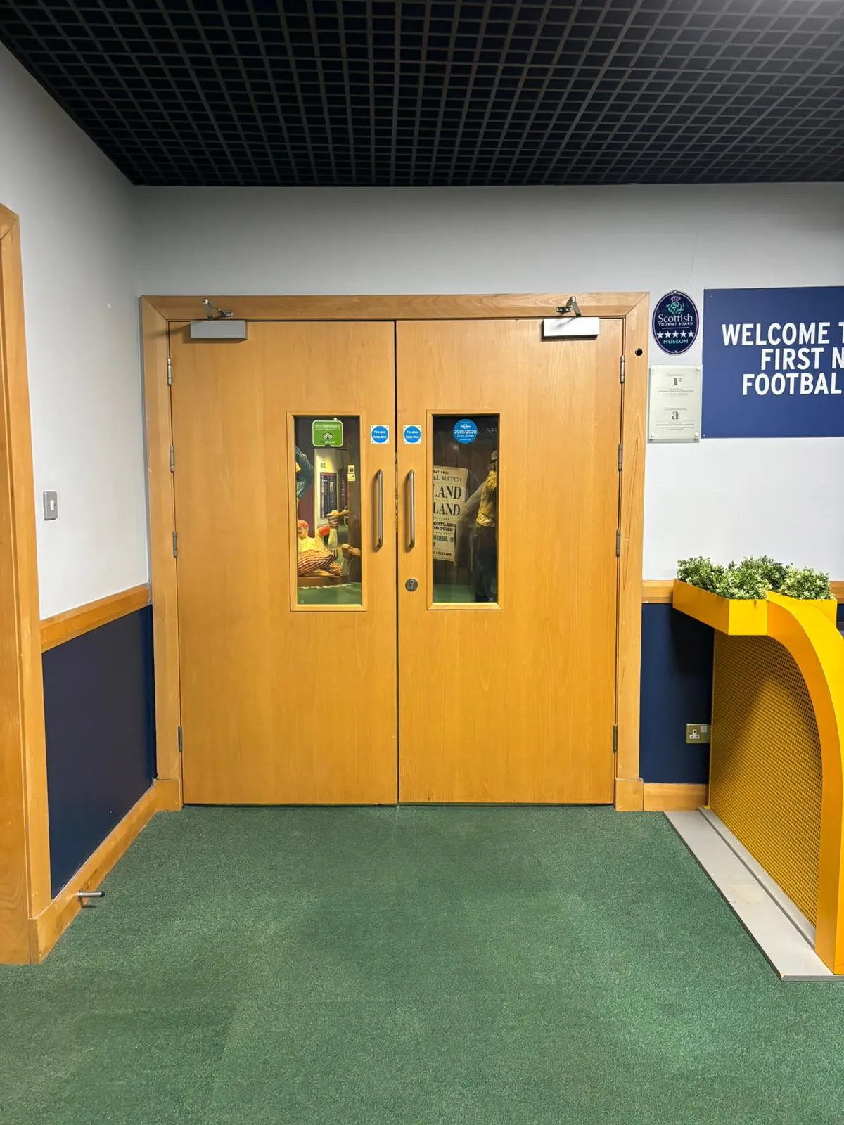 Suite entrance & welcome doors
