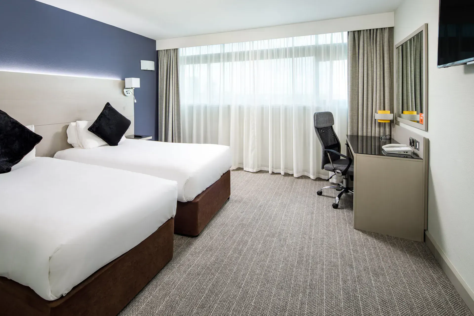 Mercure Manchester Guest Room Fit-out