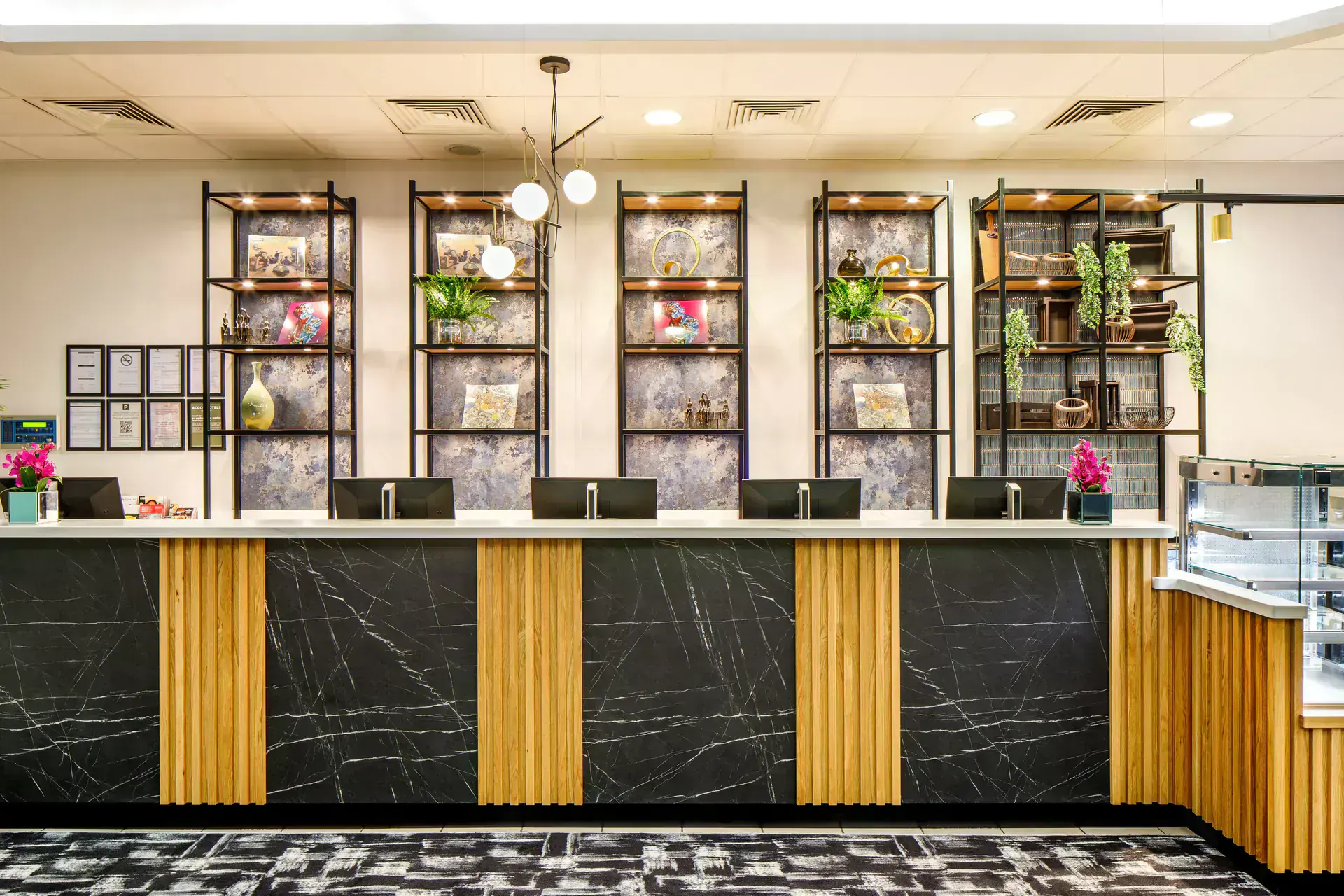 Mercure Manchester Reception Lounge