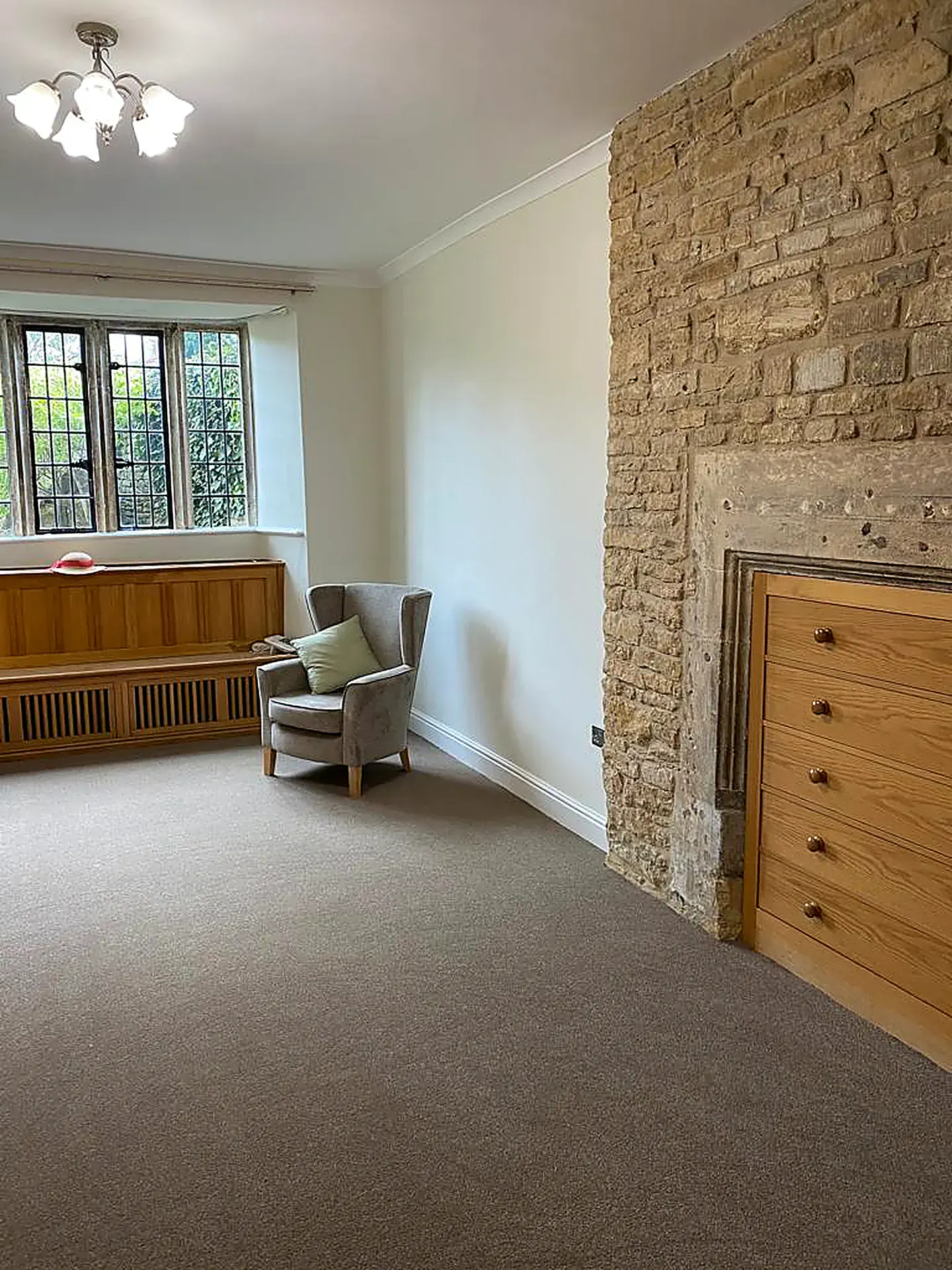 Old Prebendal House bedroom suite