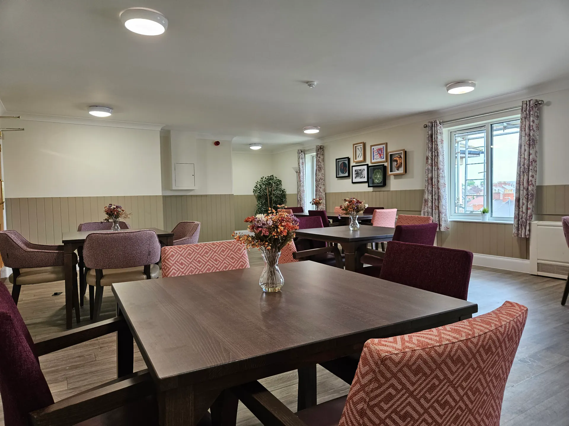 Kingston Court Dining Area Detail